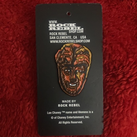 Wolfman enamel pin - Picture 1 of 5